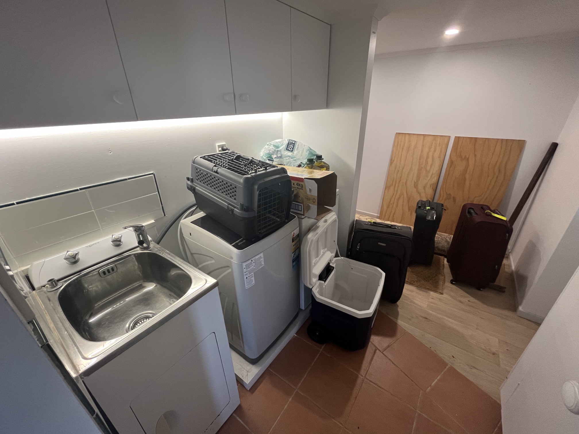 Laundry before renovation